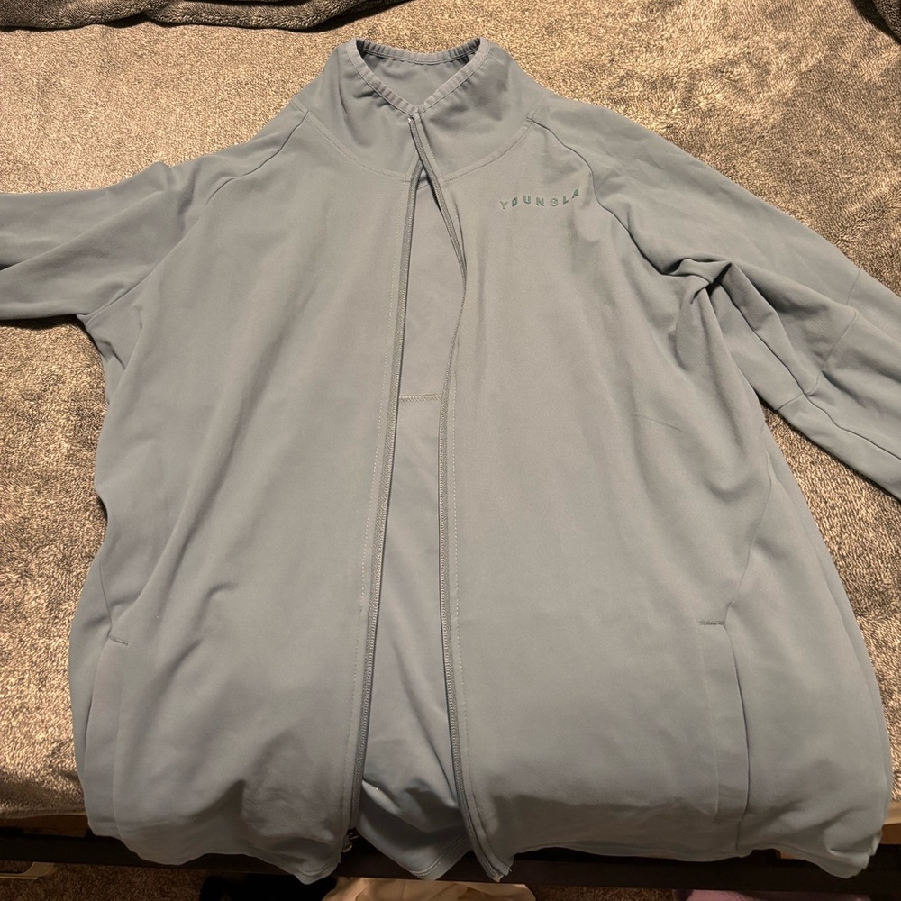 Young la zip up